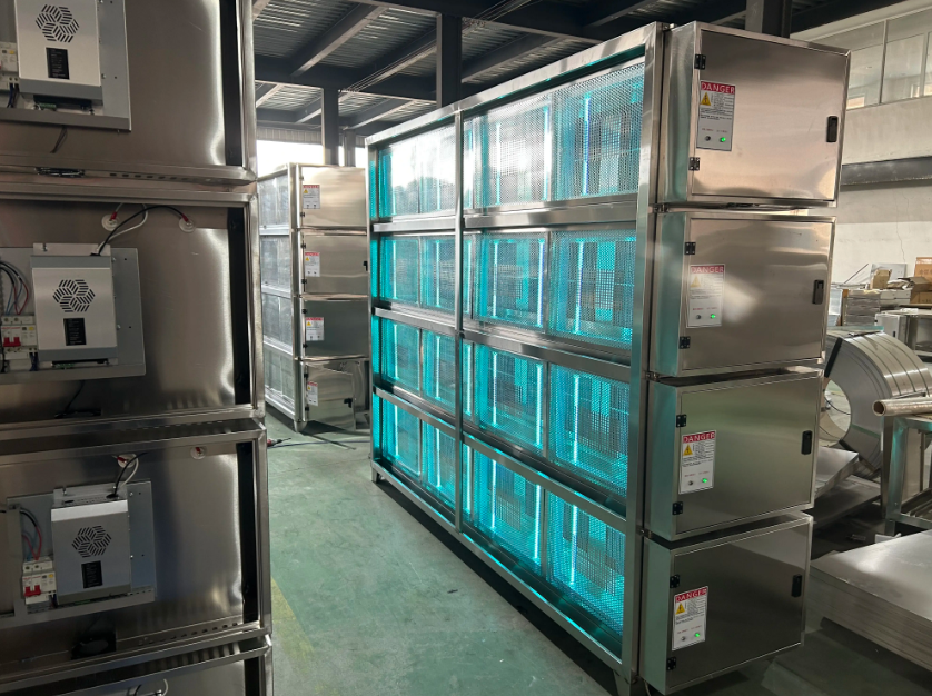 UV光解油煙凈化器內部結構分解圖展示燈管、催化網等組件